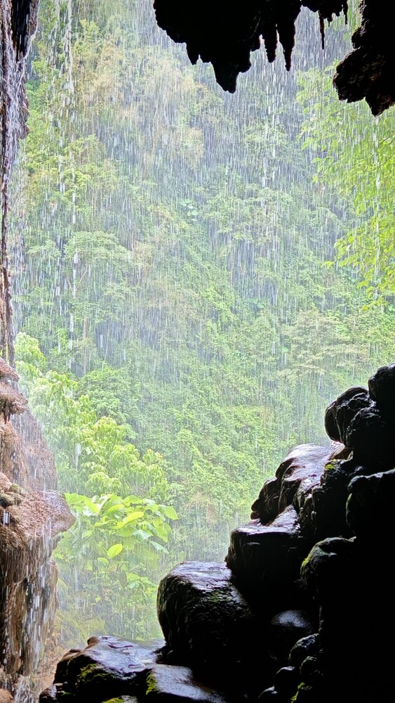 Vodní cesta u Goa Tetes poblíž Tumpak Sewu