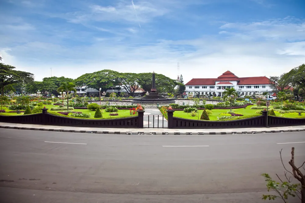 Alun-Alun Tugu v historickém centru Malang