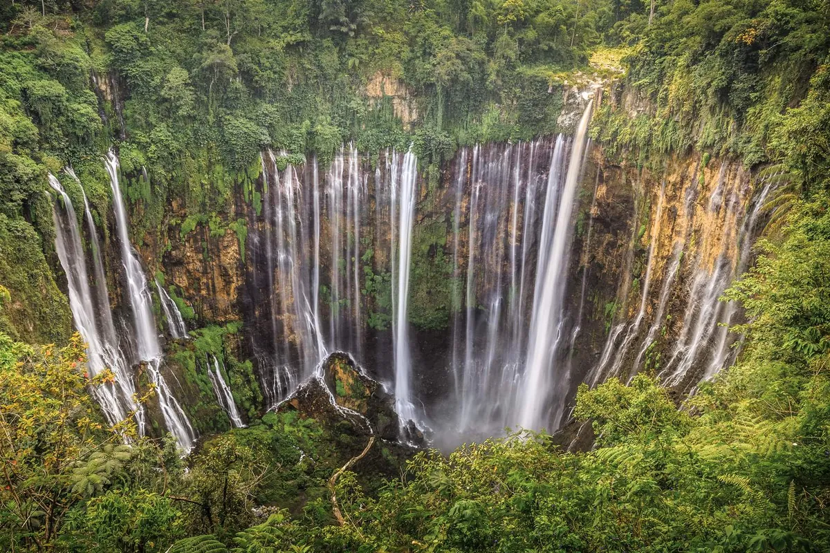 Vodopád Tumpak Sewu u Malang na východní Jávě